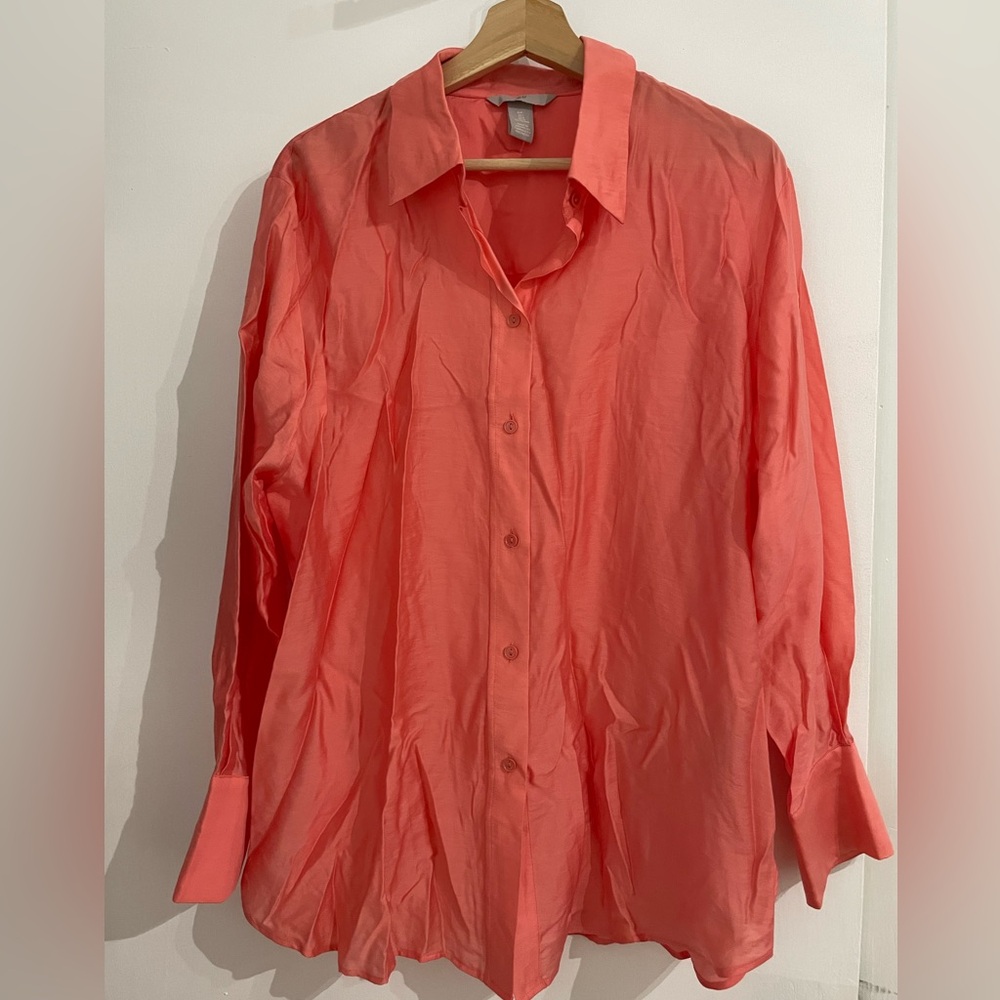 H&M Pearl sheen Button front shirt